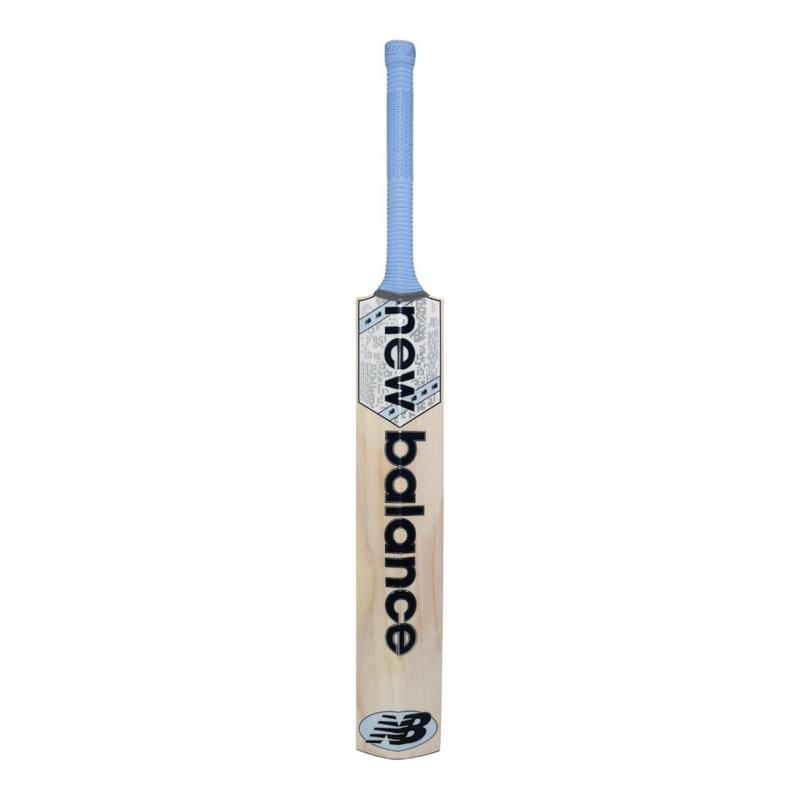 New Balance DC 580 Junior Cricket Bat - main image