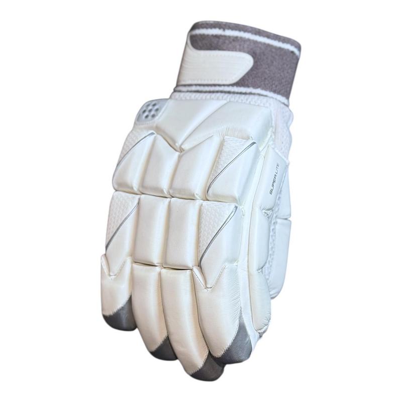 VKS Superlite Batting Gloves Junior - main image