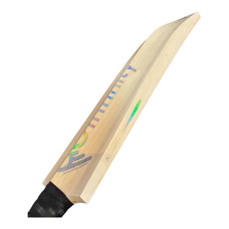 Infinity Niveau Silver Cricket Bat - main image