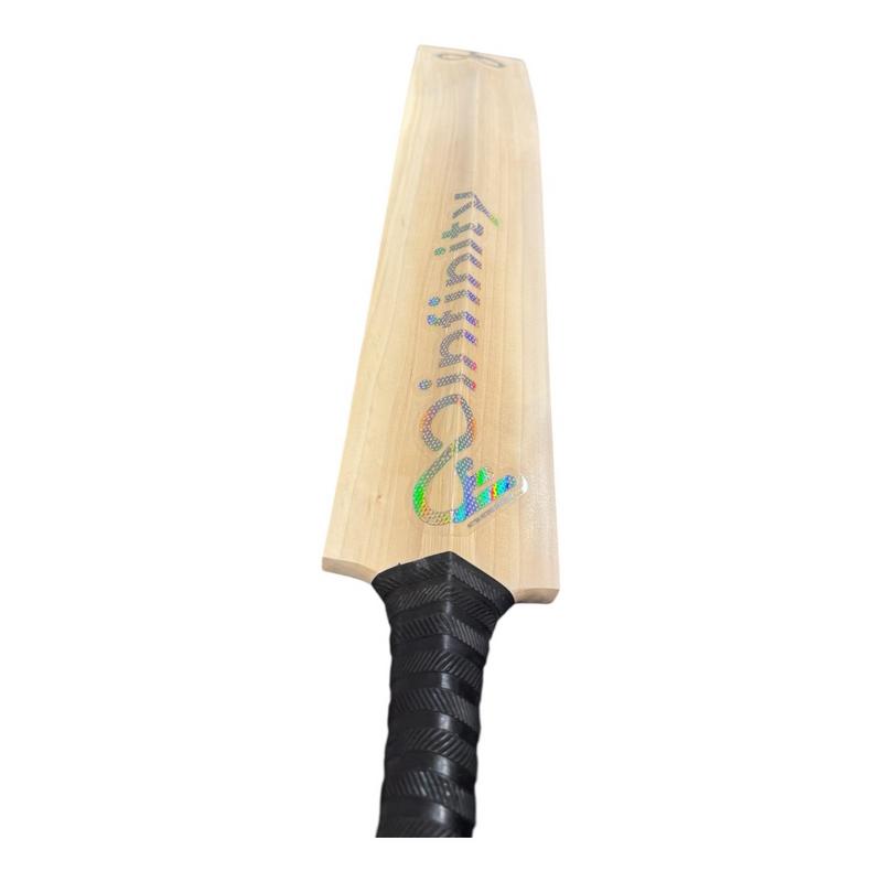 Infinity Niveau Silver Cricket Bat - main image