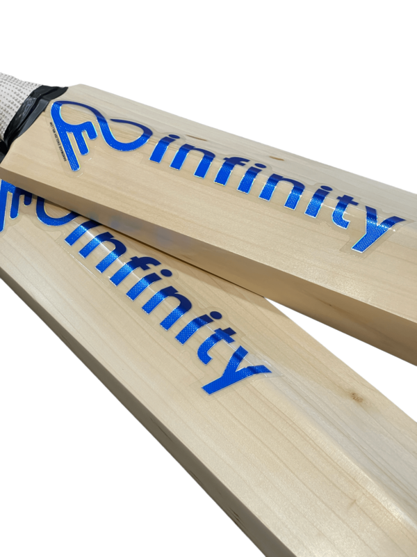 Infinity Xora Reserve Pro Cricket Bat - main image