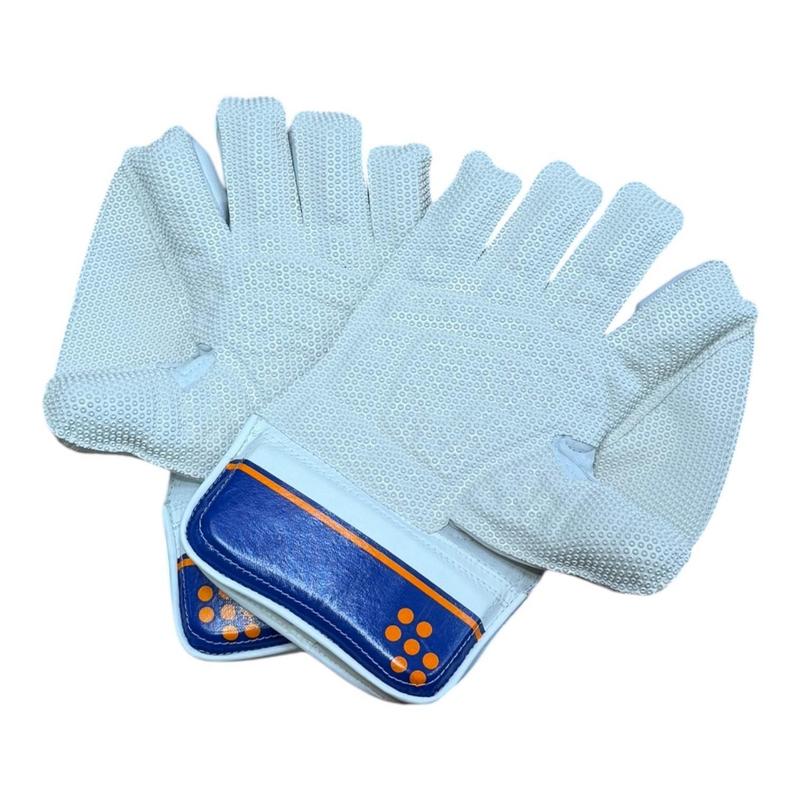 VKS Club Edition Wicket Keeping Glove Junior - main image