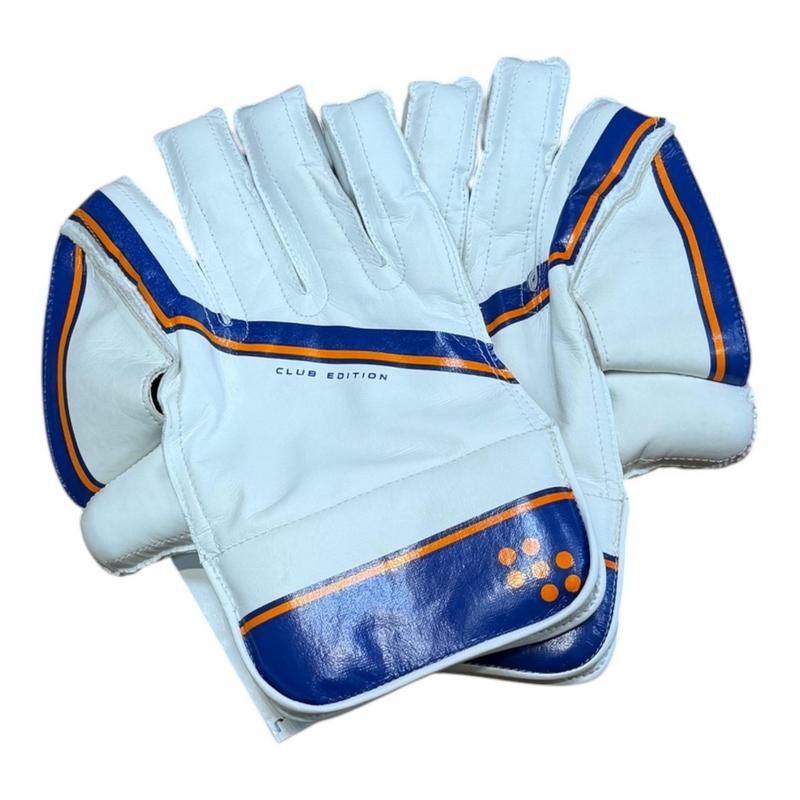 VKS Club Edition Wicket Keeping Glove Junior - main image