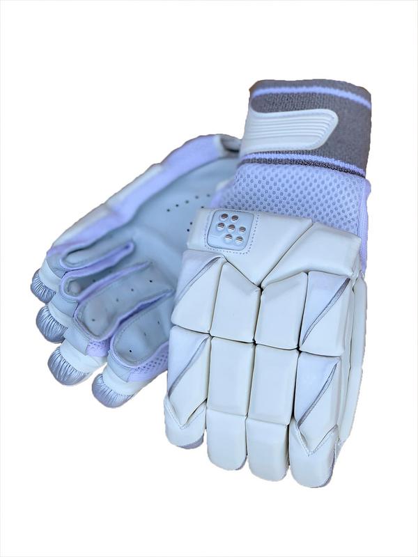 VKS Superlite Batting Gloves Junior - main image