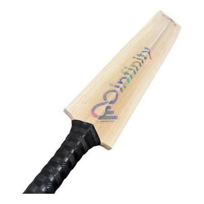 Infinity Niveau Silver Cricket Bat - thumbnail image 3