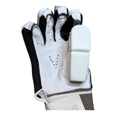VKS Club Series Batting Gloves Senior (White/Graphite/Black) - thumbnail image 5